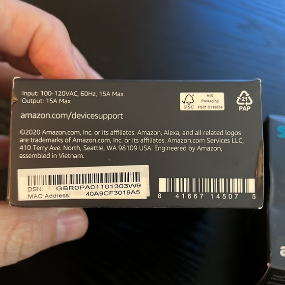 Amazon Smart Plug - Picture 2 of 3